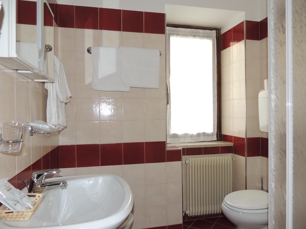 Albergo Eden Passo del Tonale Rom bilde